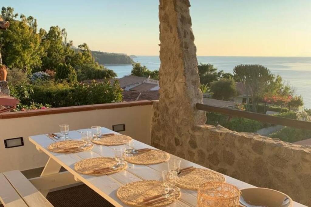 Boutique Apartment With Beach Within Walking Distance, Near Tropea Parghelia Exterior foto
